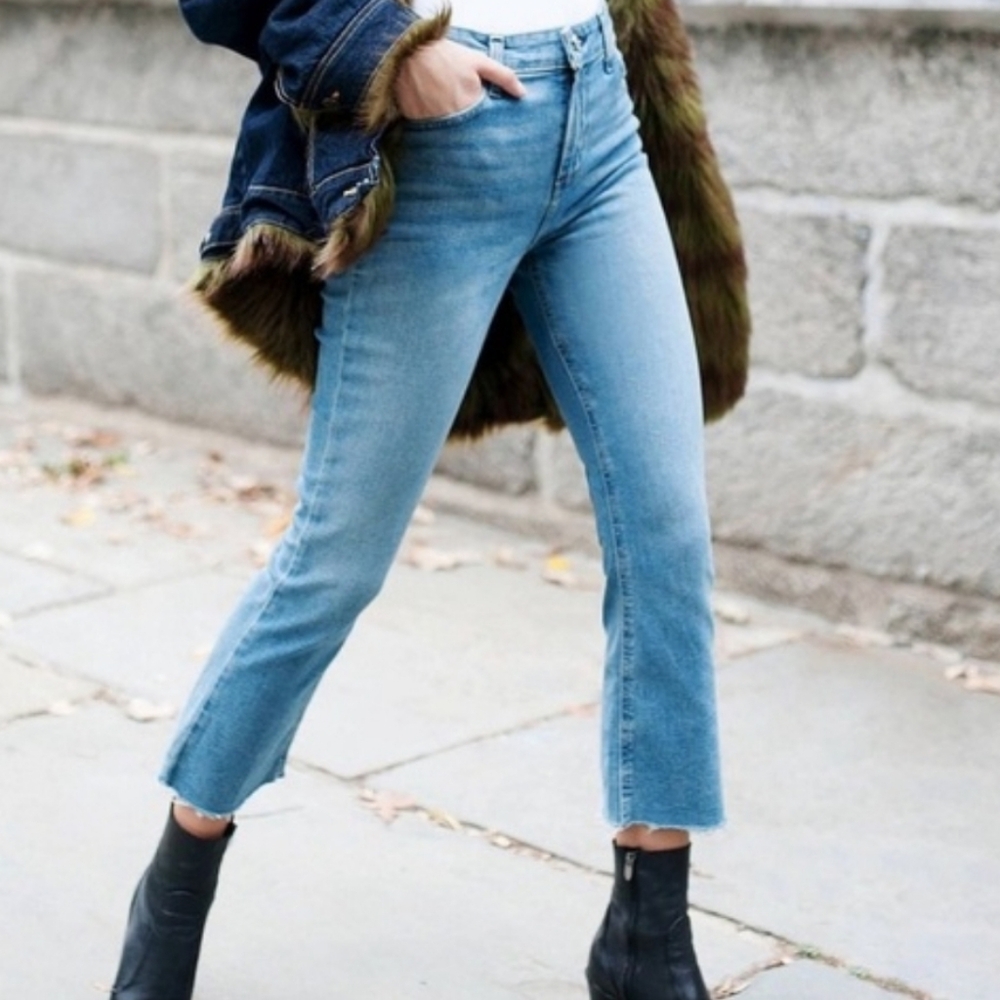 BDG "Kick" Raw Hem Cropped Jeans